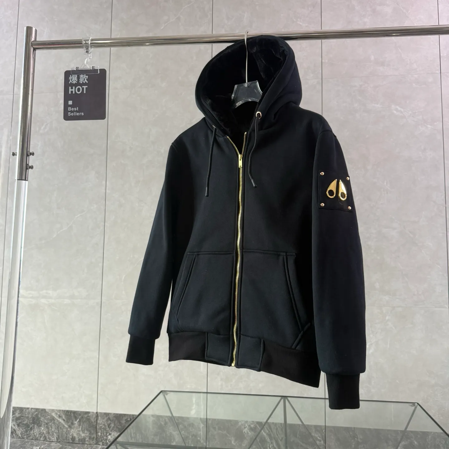 （ ） Moose Knuckles SS 23 、 ， ， ， 🍃 ， ， ， ☁️ ！ ♾️ ： ， Premium ， Authentic ！ Size：S-XXL 👉 👉